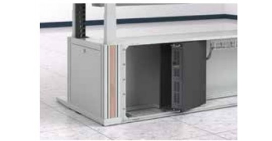 19” swivel frame, 4 RU. 19” swivel frame, 4 RU.