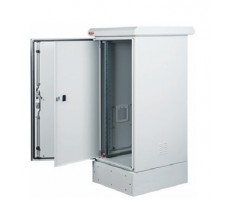 Outdoor Steel CBT IP65 FS 19"12U W600mm D650mm+200mm Plinth.