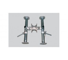 Two adjustable booms with aluminium cable roller