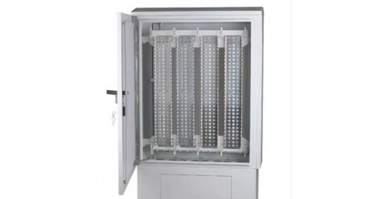 Telephone Cabinet Outdoor 2400PR W/Key No.19 W/Accessories. Telephone Cabinet Outdoor 2400PR W/Key No.19 W/Accessories.