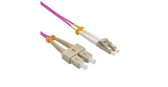 FO Patch Cord 50./125 Dpx OM4 2.0mm LC/UPC-SC/UPC-30m LSOH.