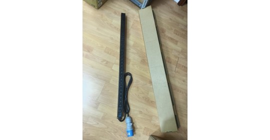 PDU 24Way W/16xC13+4x C19+4x3Pin UK Socket,32A 1Phase -2m. PDU 24Way W/16xC13+4x C19+4x3Pin UK Socket,32A 1Phase -2m.